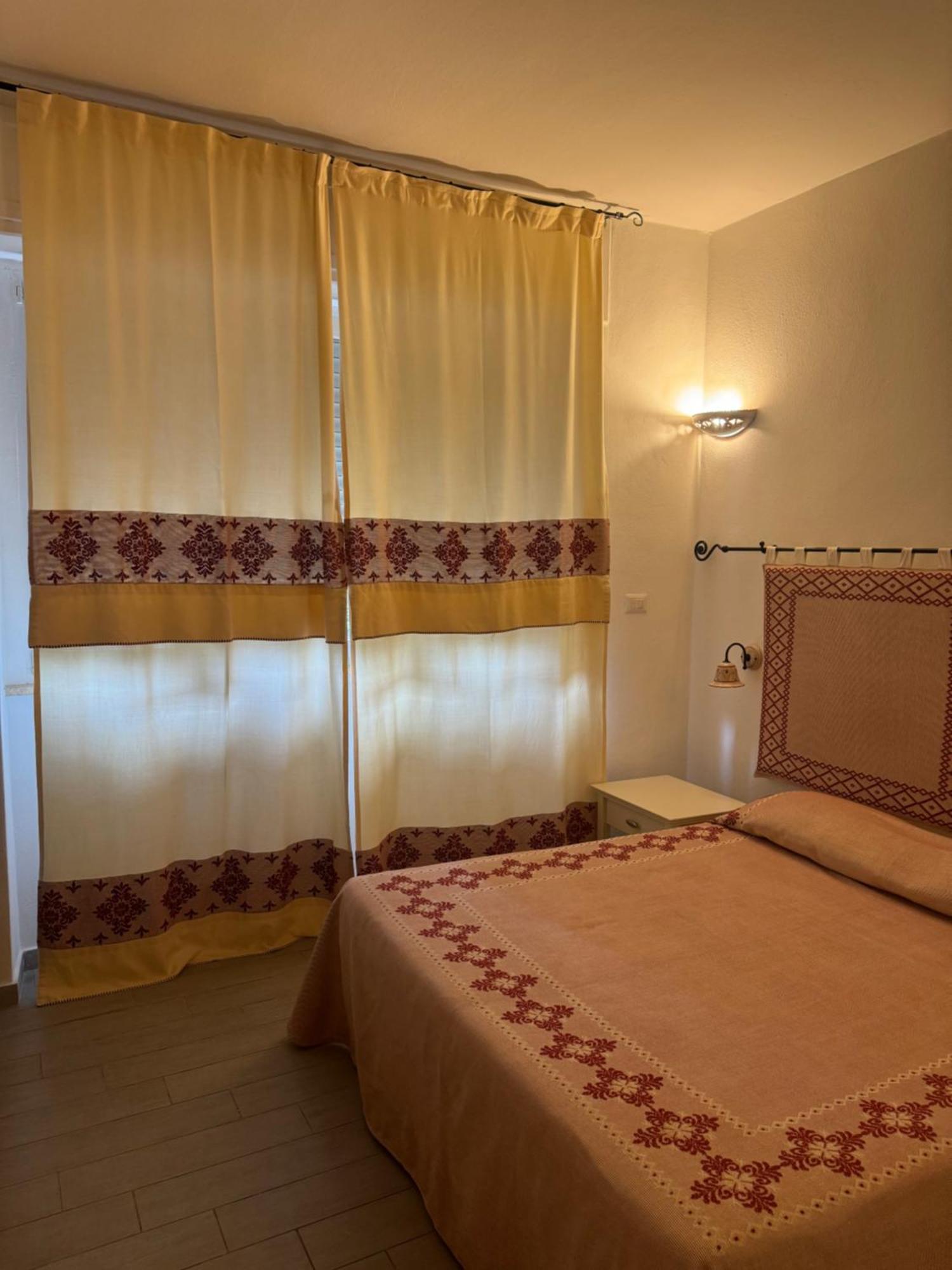 Bed and Breakfast Domo Acabara Alghero Exterior foto
